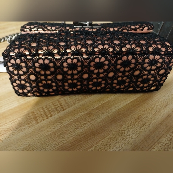 Kurt Geiger NWT Metallic with Black Crochet Overlay and Dustbag - Picture 10 of 12